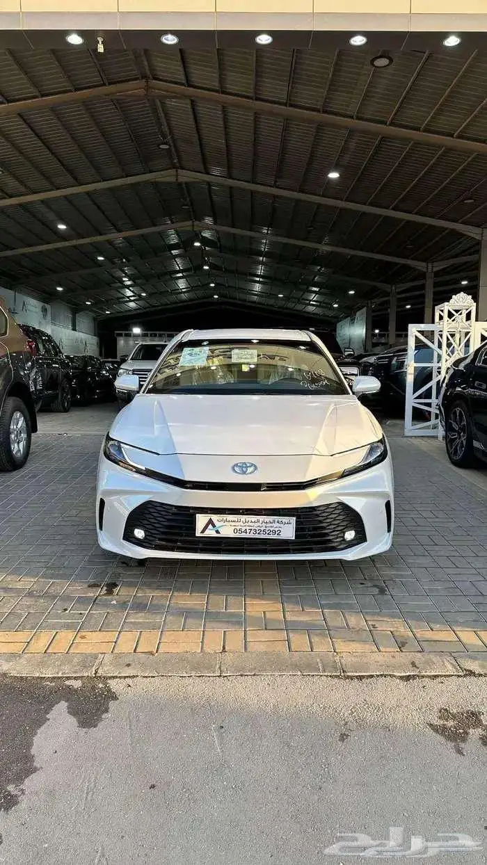 تويوتا كامري E هايبرد 2025 سعودي اقل سعر كاش واقساط 0