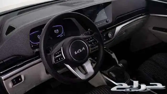 كيا كارينز أستندر وأستندر مطور 2025 عرض خاص 9