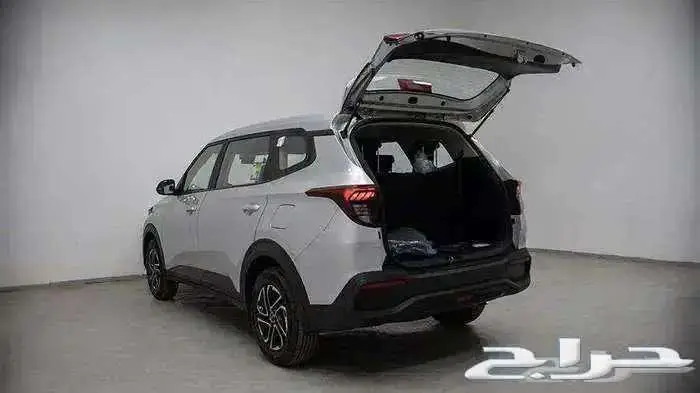 كيا كارينز أستندر وأستندر مطور 2025 عرض خاص 3