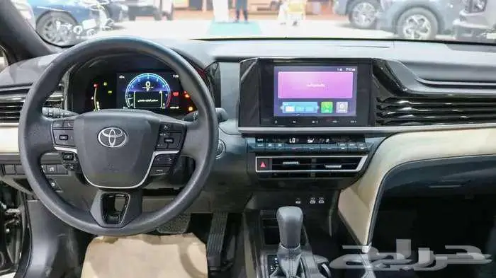 تويوتا كامري ستاندر E بنزين 2025 - اقساط - اقل سعر 13