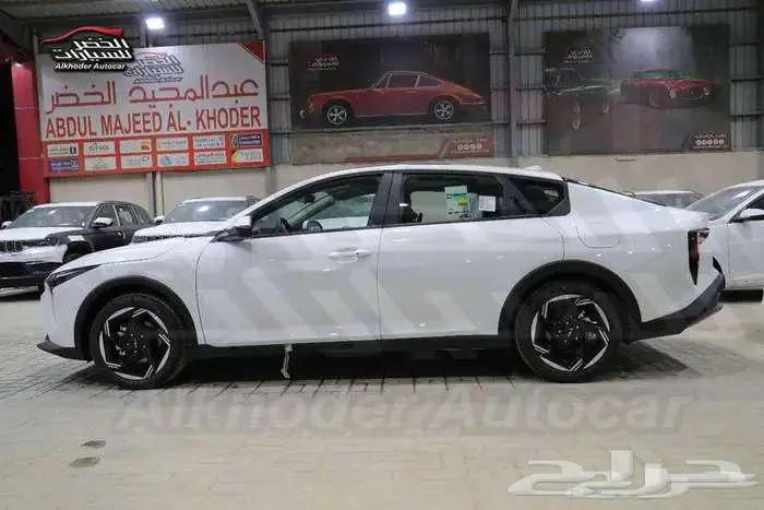 كيا K4 نص فل 2026 لدى الخضر للسيارات 5