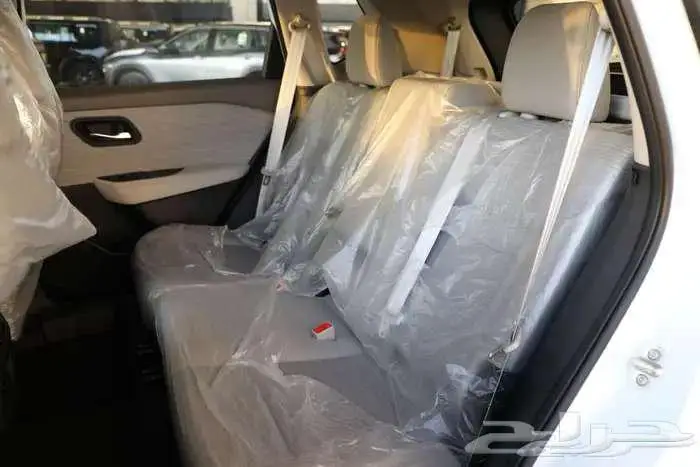 نيسان اكس تريل 2025 ستاندرد 5 و 7 راكب باقل سعر 10