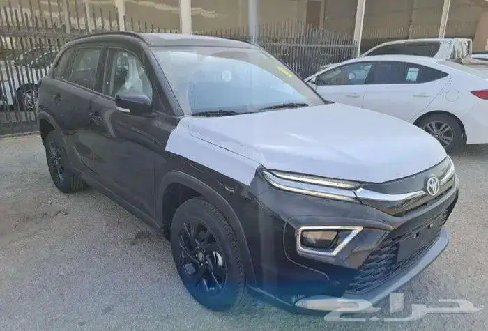 تويوتا اوربان كروزر ستاندر 2026 1