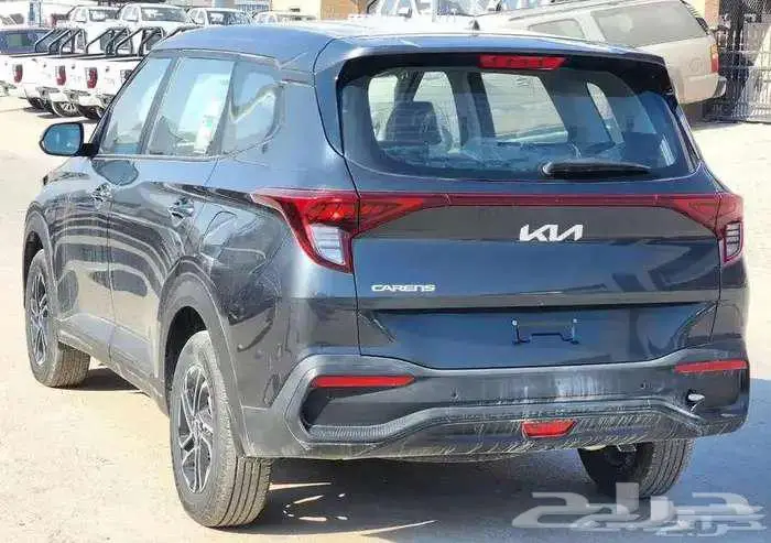 كيا كارينز استاندر مطور شاشه 2025 قسط يبدا من 1198 ريال 3