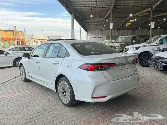 تويوتا كورولا فتحة بنزين 2025 كاش وتقسيط افضل سعر 2