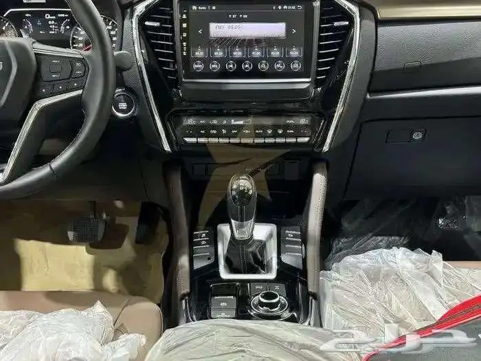 ايسوزو MUX 2025 قير اوتماتيك ديزل 3