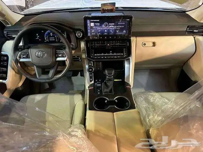 تويوتا لاندكروزر GXR-L4-بنزين 2025 كاش وتقسيط 1
