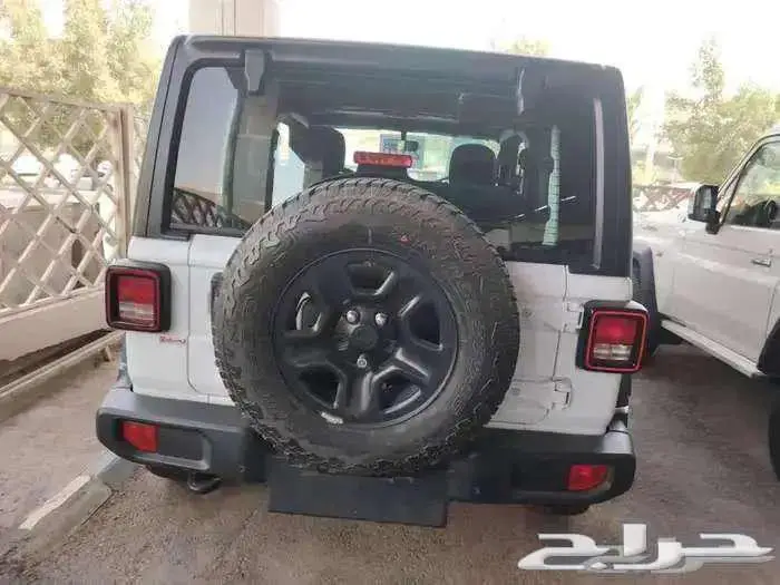 رنجلر سبورت مستعملة موديل 2020 بنزين حبه فقط 6