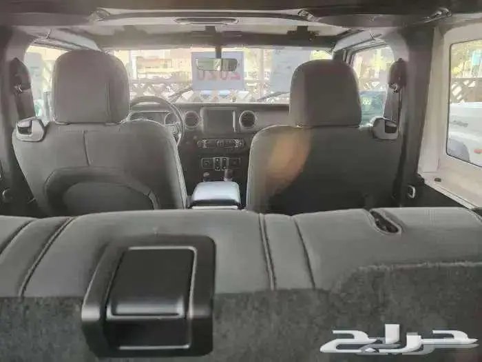 رنجلر سبورت مستعملة موديل 2020 بنزين حبه فقط 14