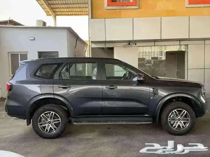 فورد ايفرست نص فل موديل 2025 XLT 3