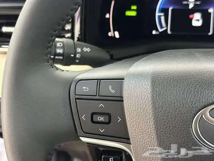 تويوتا كامري le بنزين موديل 2025 كاش و أقساط 8