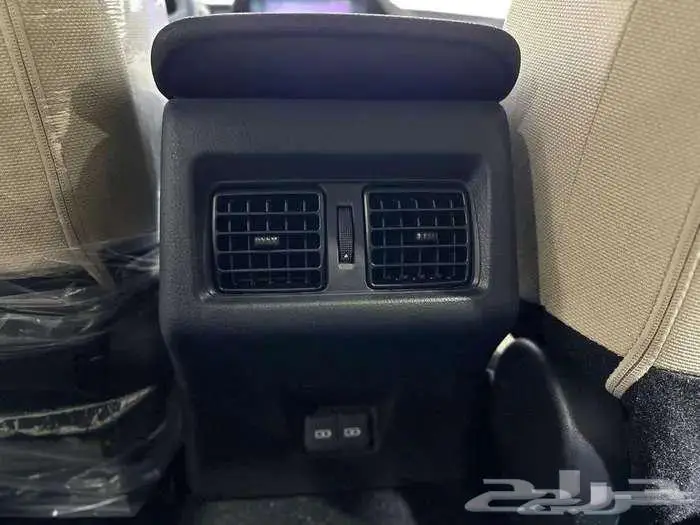 تويوتا كامري le بنزين موديل 2025 كاش و أقساط 10