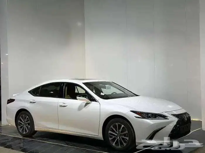 لكزس ES300 هايبرد موديل 2025 (عرض50 50 بنك الانماء بدون ربح 0