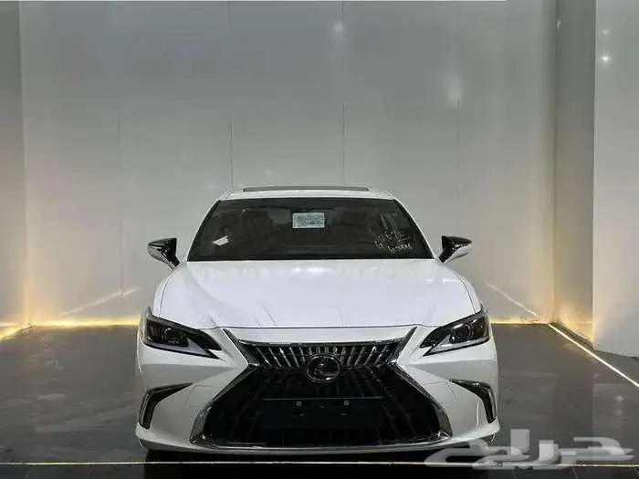 لكزس ES300 هايبرد موديل 2025 (عرض50 50 بنك الانماء بدون ربح 1
