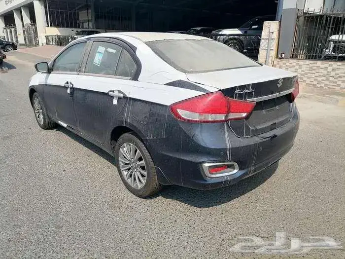 سوزوكي سياز 2025 GLX فل كامل ويتوفر موديلات 23 6