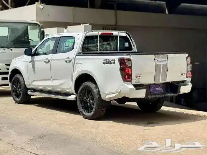 ايسوزو ديماكس GT 2025 بسعر مناسب 5