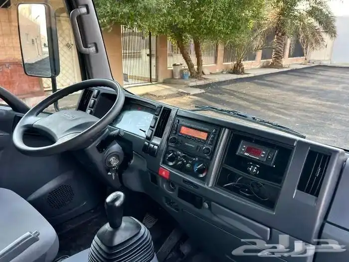 للبيع ديناوكاله اخت الجديده 2022ايسوزو 4طن ثلاجه تبريد 13