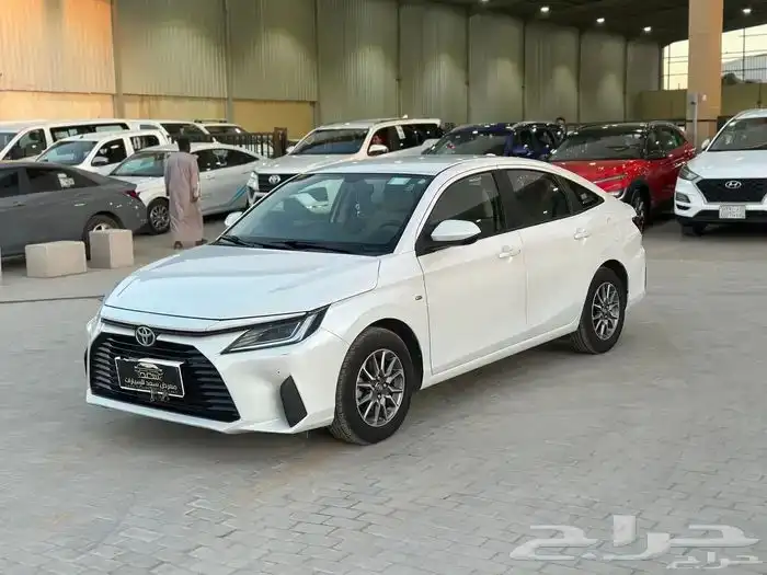تويوتا يارس 2023 3