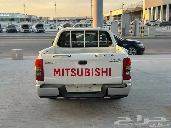 ميتسوبيشي L200 ديزل 2023 6
