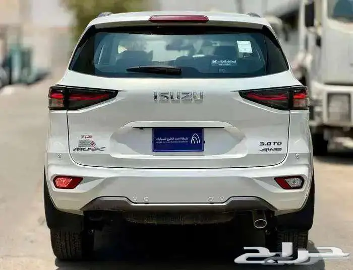 عرض خاص ايسوزو MUX فل كامل دبل 2024 العيسى 3