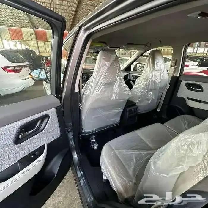 نيسان اكستريل ستندر 7 راكب 2026 دبل وبدون كاش اقساط 3