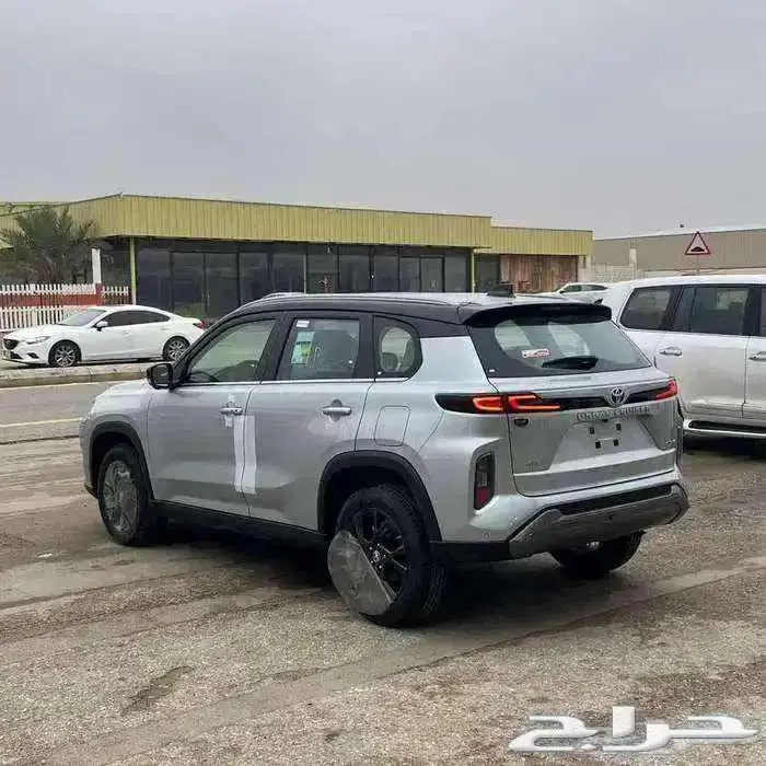 تويوتا اوربان GLX فل كامل كاش واقساط 2026 6