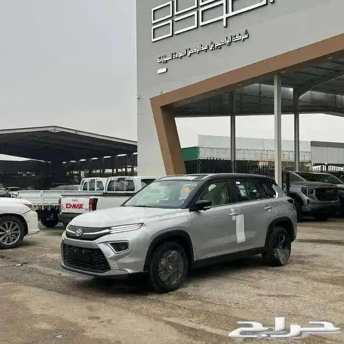 تويوتا اوربان GLX فل كامل كاش واقساط 2026 0