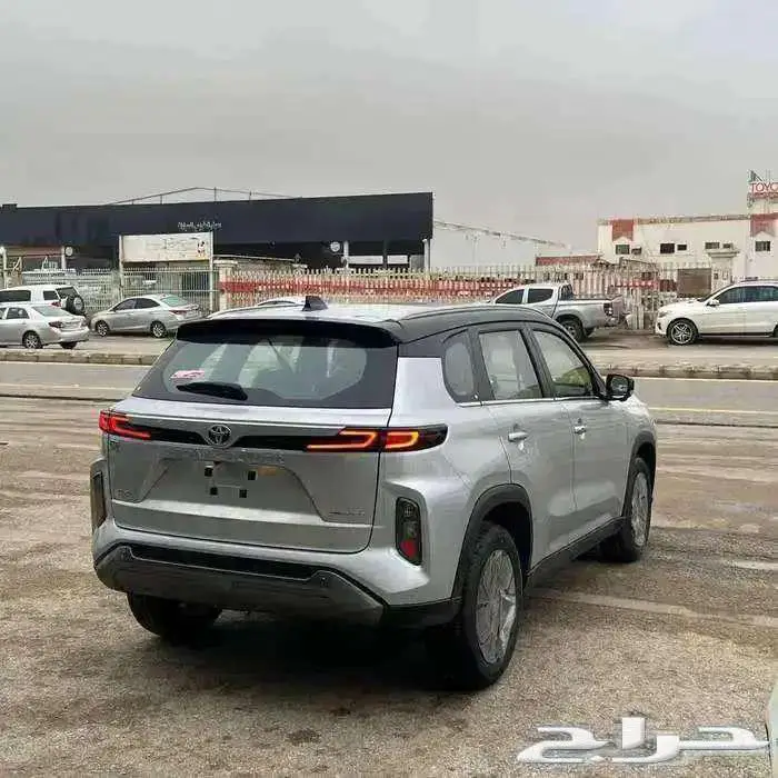 تويوتا اوربان GLX فل كامل كاش واقساط 2026 4