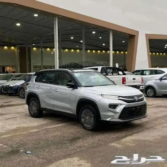 تويوتا اوربان GLX فل كامل كاش واقساط 2026 7