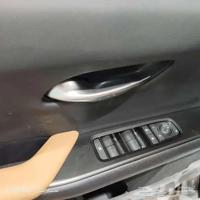 لكوو UX300 هايبرد 2025 13