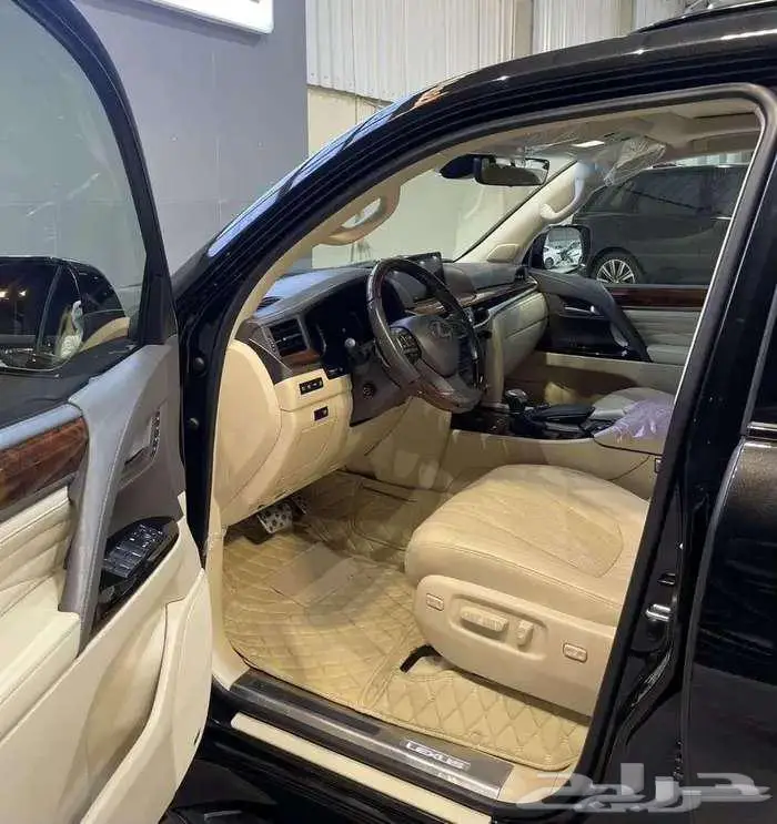 لكزسlx570 2021 4