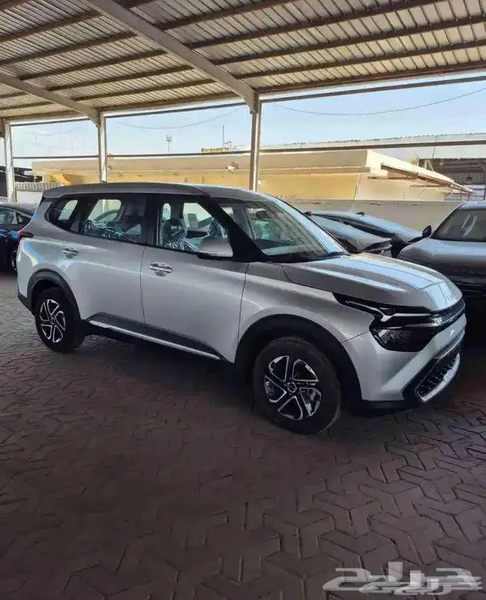 كيا كارينز ستاندرد 2025 0