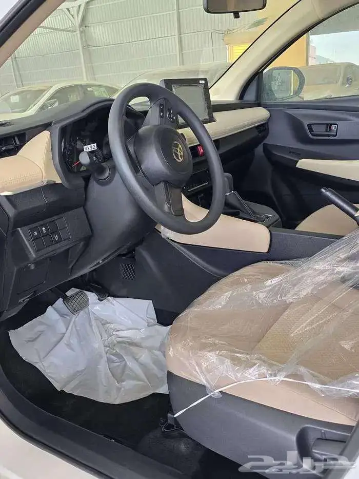 تويوتا يارس Y ستاندر مكينة 1.5 مكيف خلفي 2026 لدى الحسن 5