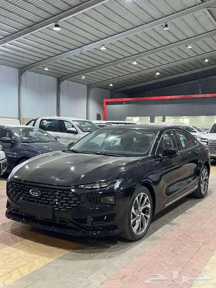 فورد تورس ترند 2026 3