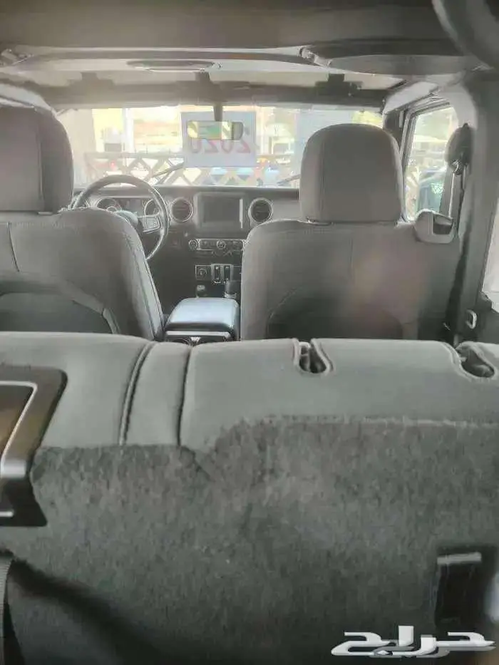 رنجلر سبورت مستعملة موديل 2020 بنزين حبه فقط 13