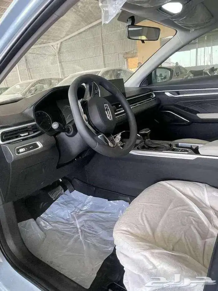 جيلي امجراند استاندر خليجي 2026 متوفر لدى الحسن 5