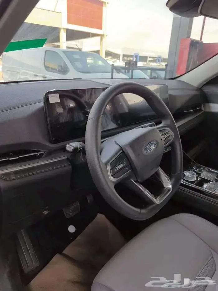 فورد تيريتوري امبيانتي ستاندر 2026 8