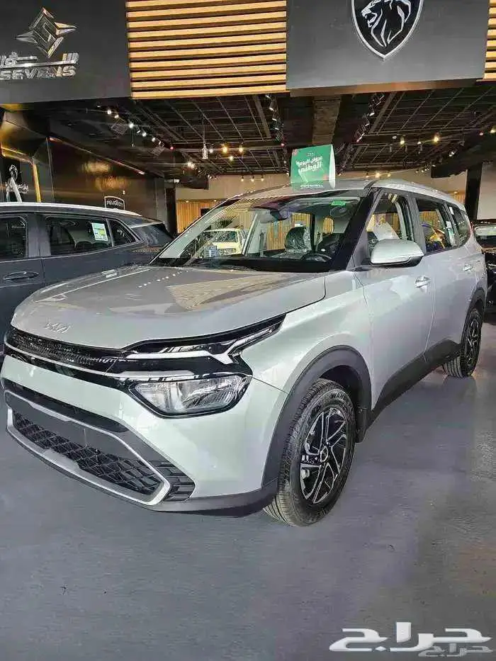 كيا كارينز 2025 استاندر 4