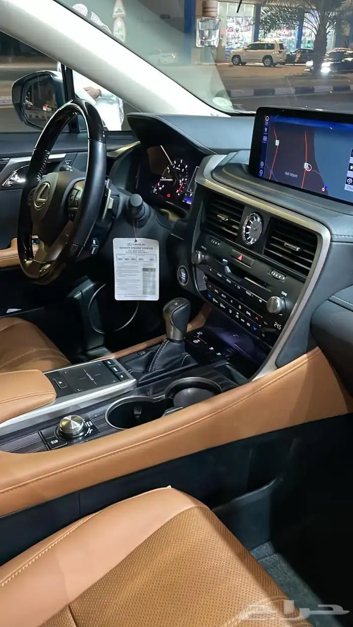 لكزس ار اكس 350 2021 18