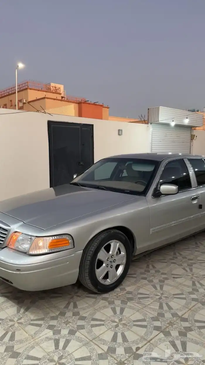 فورد فكتوريا 2012 0