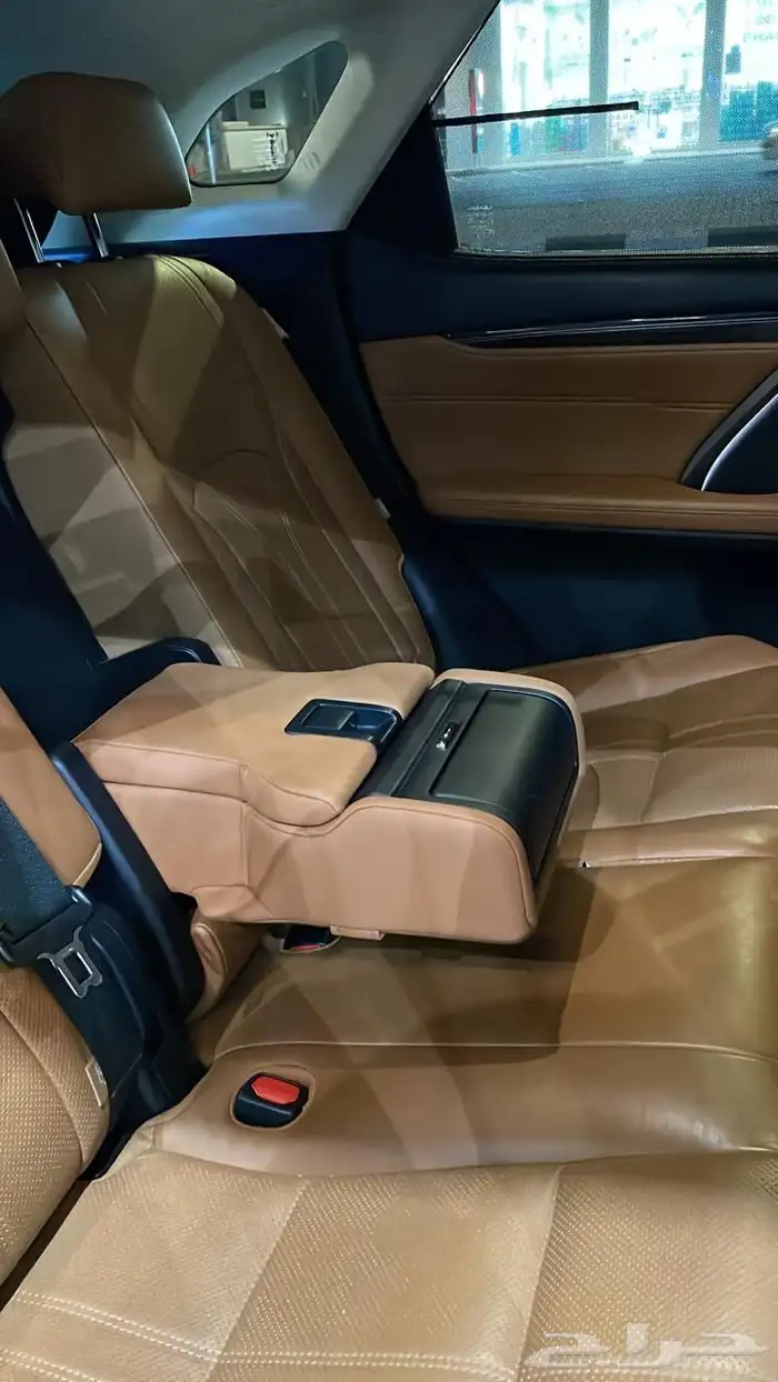 لكزس ار اكس 350 2021 15