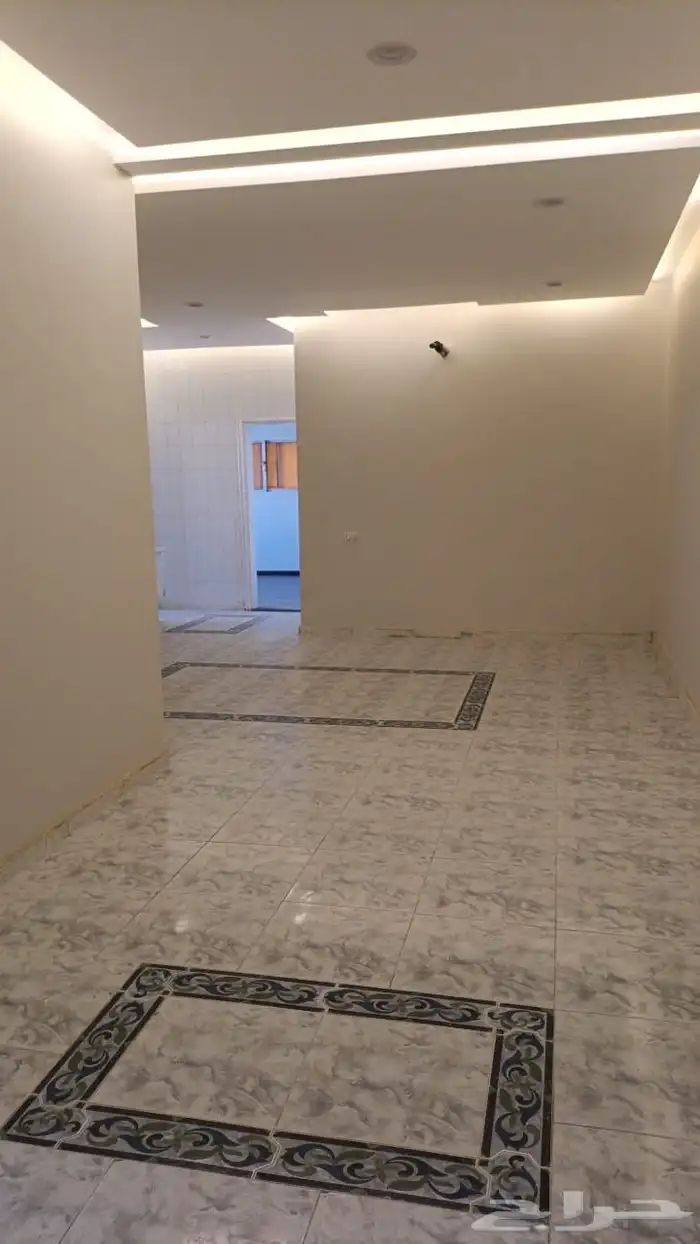 شقق ومحلات للايجار 9