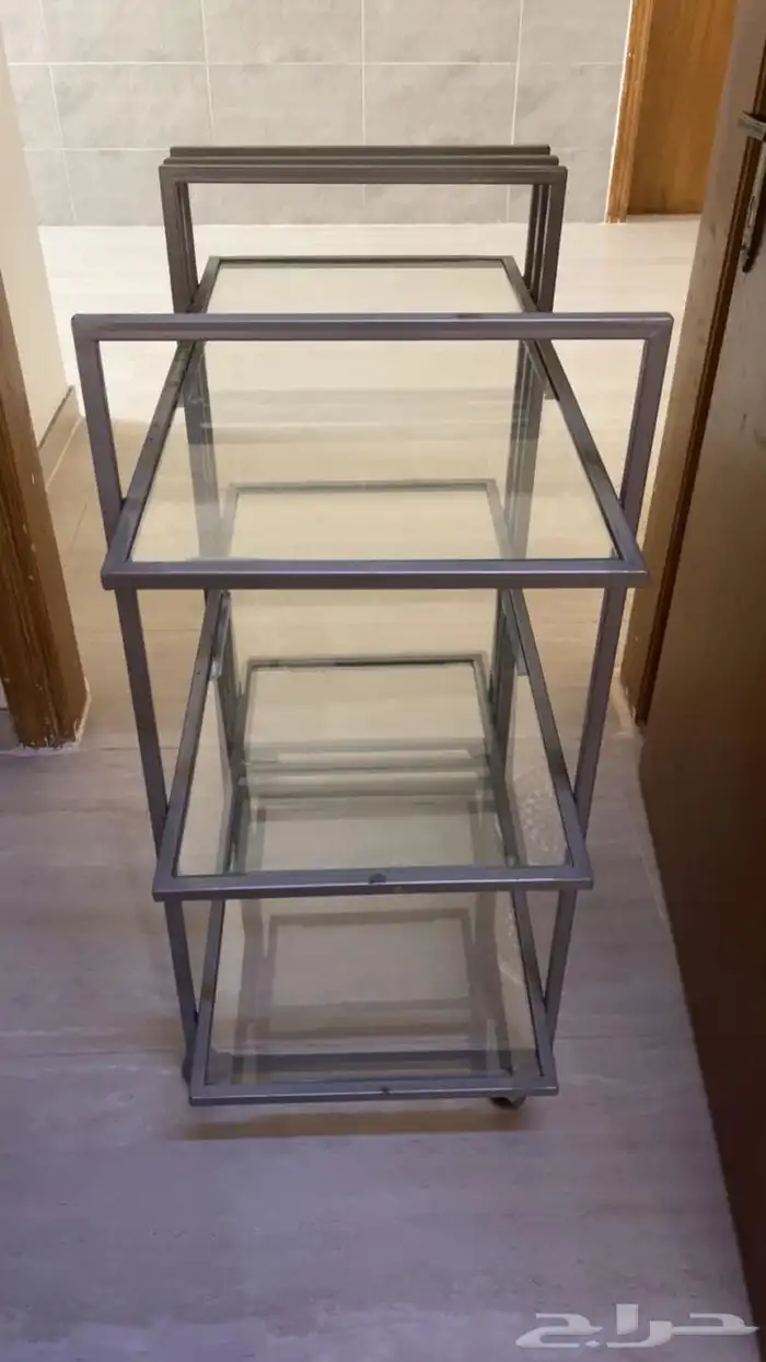 سرير وطاوله وعربيه 2