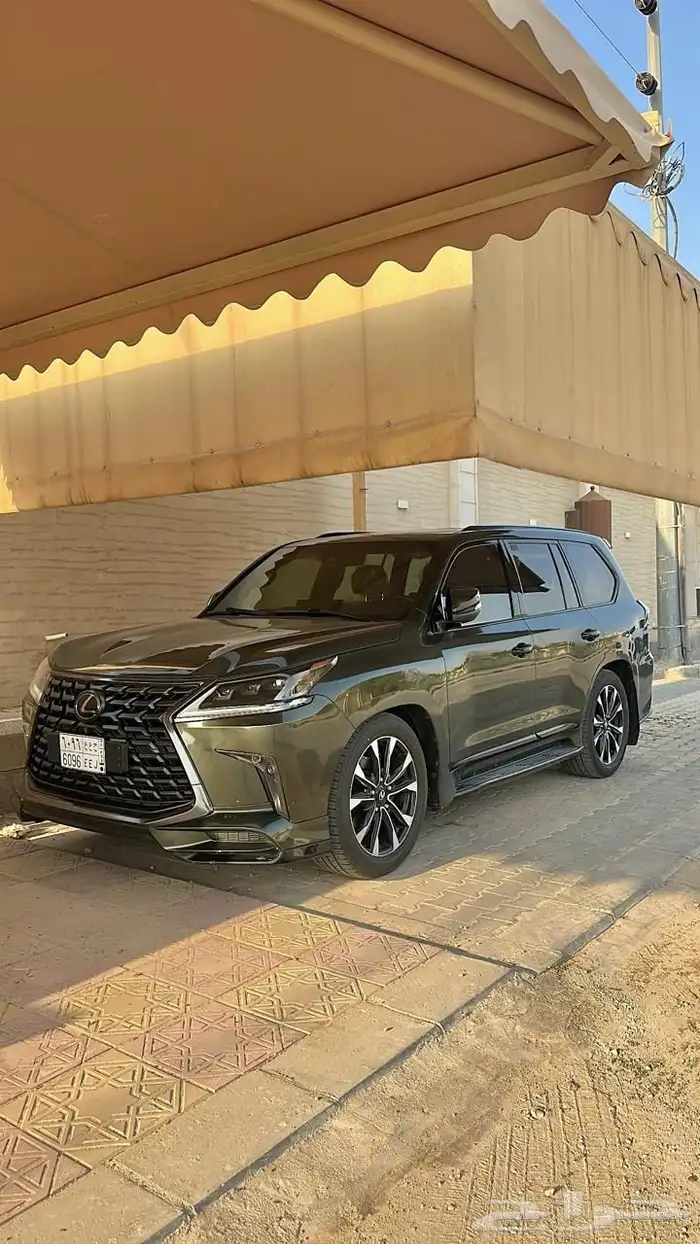 جيب لكزس بلاك ايديشن 2021 0