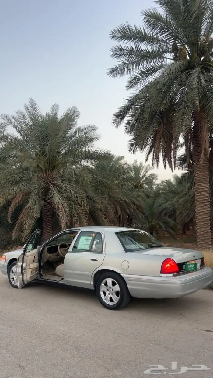 فورد كراون فكتوريا 2008 12