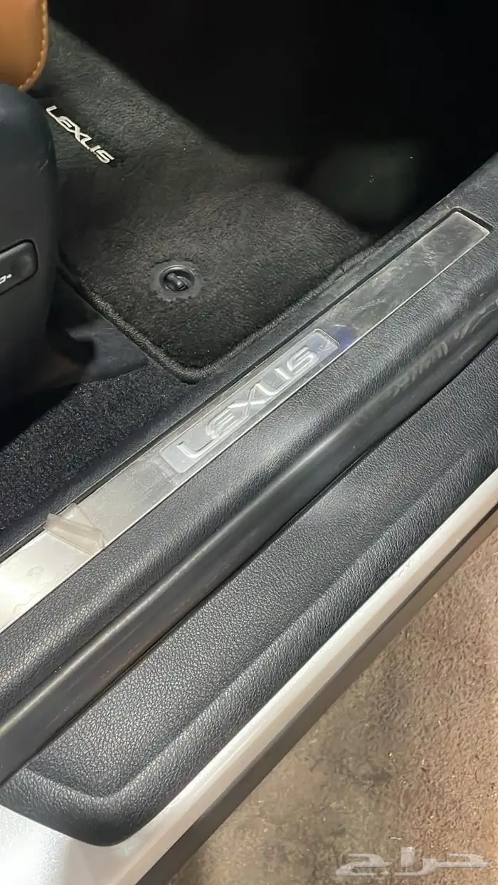 لكزس ار اكس 350 2021 13
