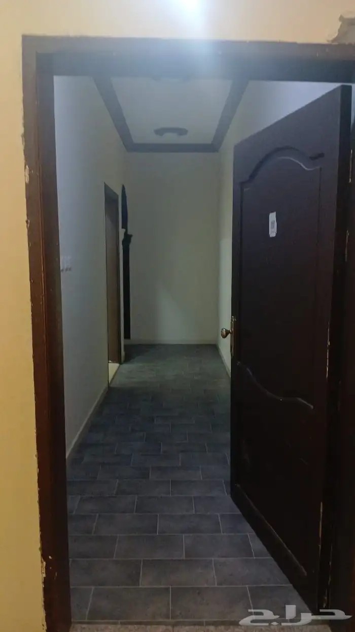 شقه للإيجار الموقع ملحق ت 7 قريب مطعم النعيم 5