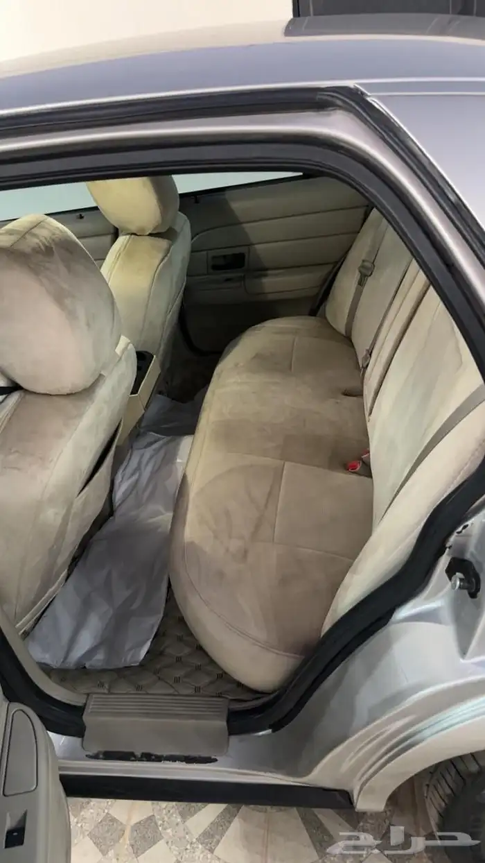 فورد فكتوريا 2012 11