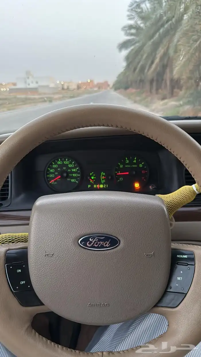 فورد كراون فكتوريا 2008 11