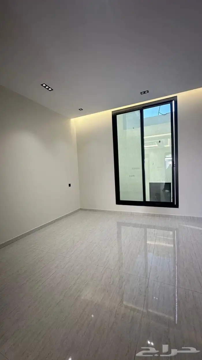 فيلا فاخرة بمسبح عشرة غرف بحي جبرة 11